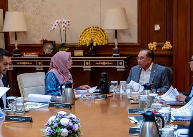 PM Anwar Suku Cadang Sekolah Bina Tereps di Madani Safe Residency