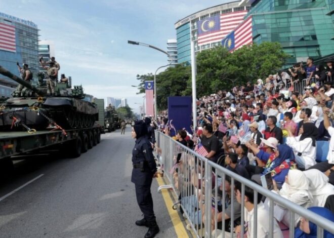 Lebih dari 100.000 Hari Nasional Putrajaya Square Square 2025 – Fahmi