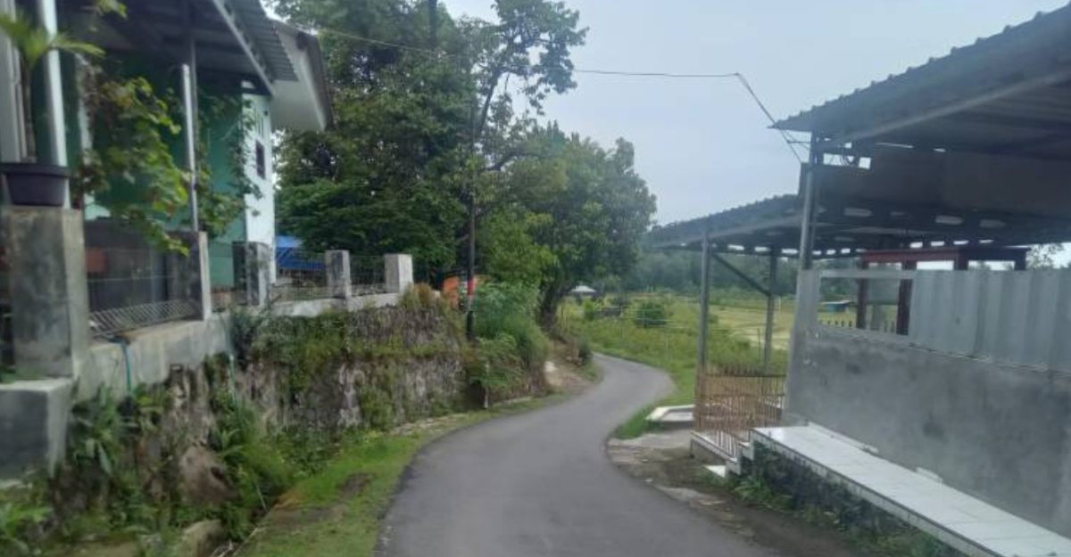 Takut keluar malam, warga yang resah mengaku sering melihat pocong di pinggir jalan